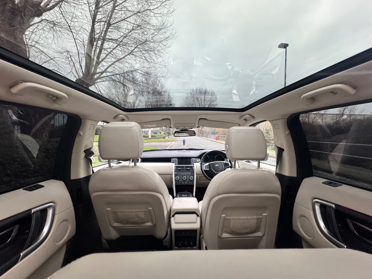 Used Land Rover Discovery Sport 2017 for sale - 77423148: Photo 2