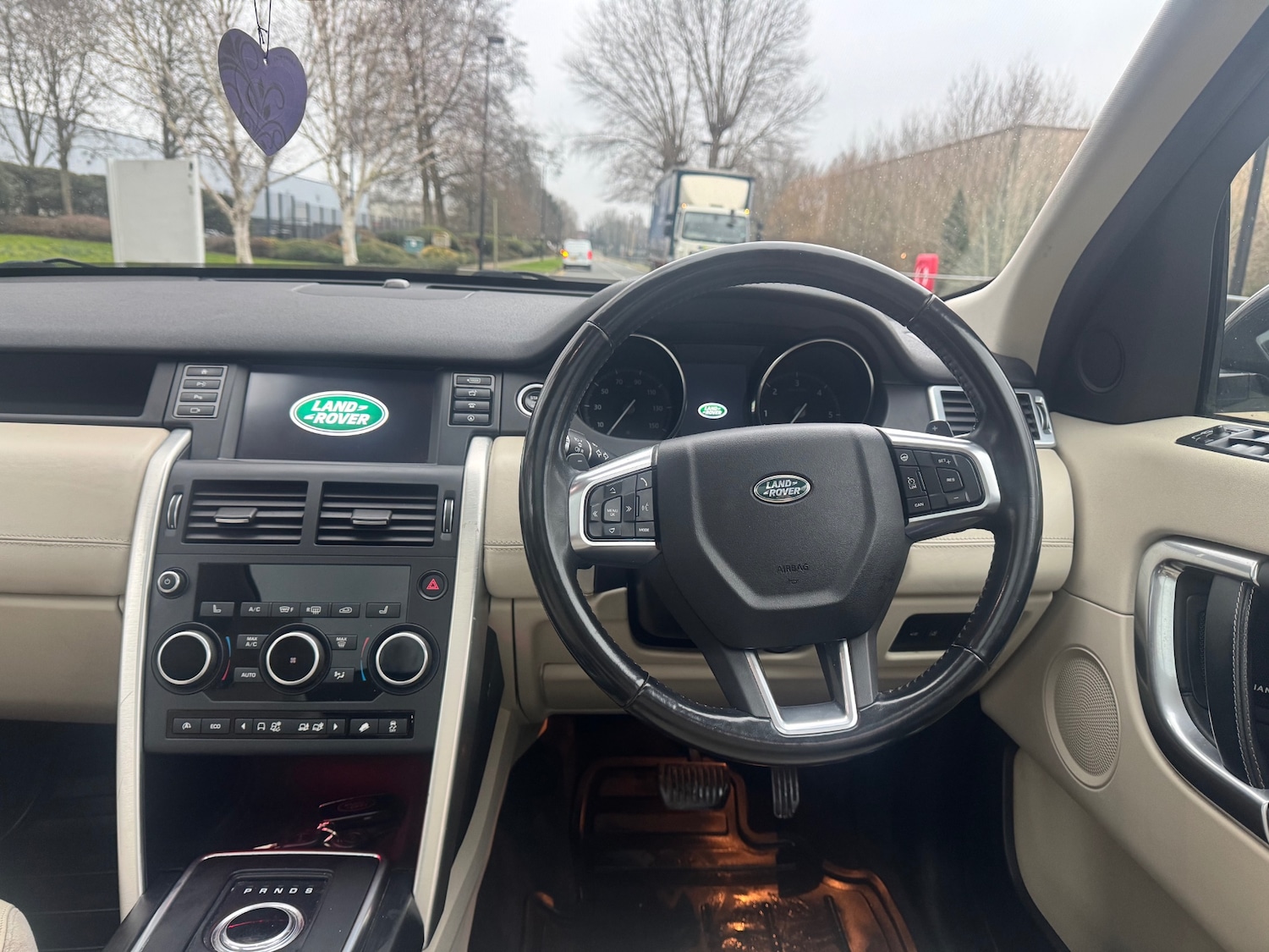 Used Land Rover Discovery Sport 2017 for sale - 77423148: Photo 24