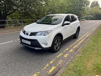 Used Toyota RAV4 2015 for sale - 75946630: Photo
