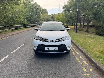 Used Toyota RAV4 2015 for sale - 75946630: Photo
