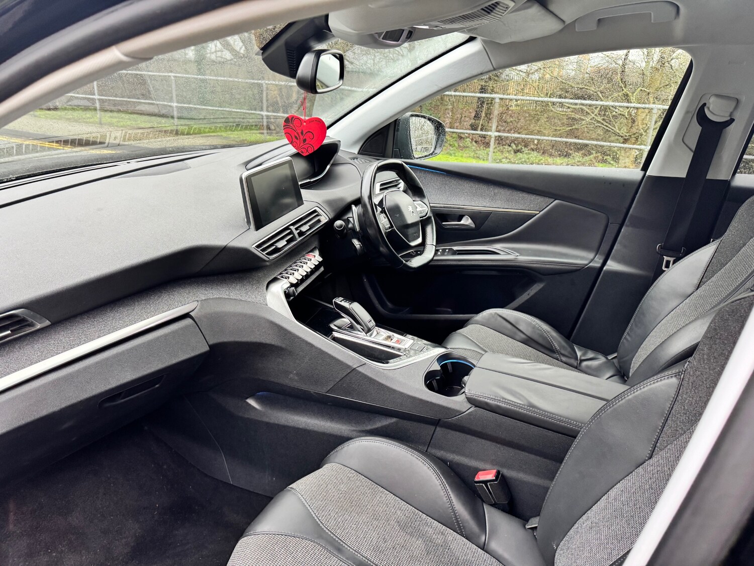 Used Peugeot 3008 2017 for sale - 77543750: Photo 14