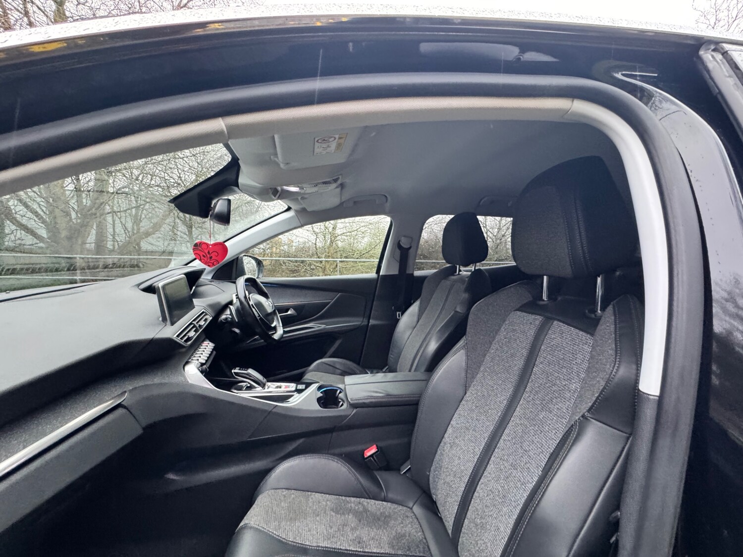 Used Peugeot 3008 2017 for sale - 77543750: Photo 26