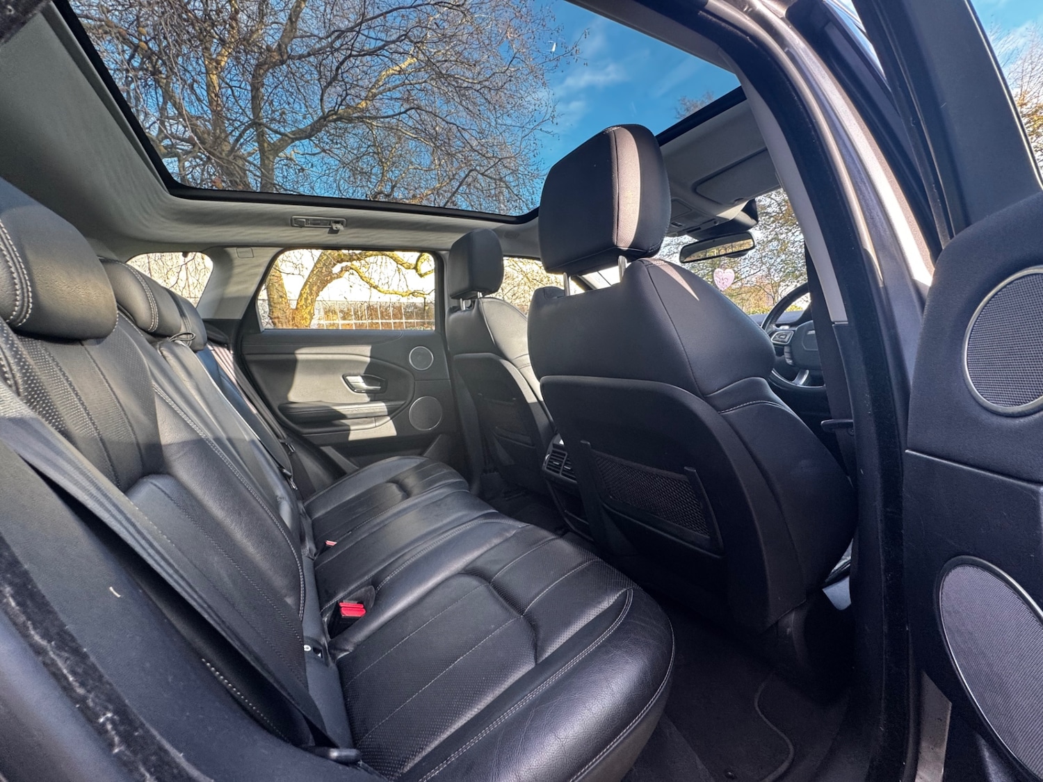 Used Land Rover Range Rover Evoque 2016 for sale - 76627290: Photo 2