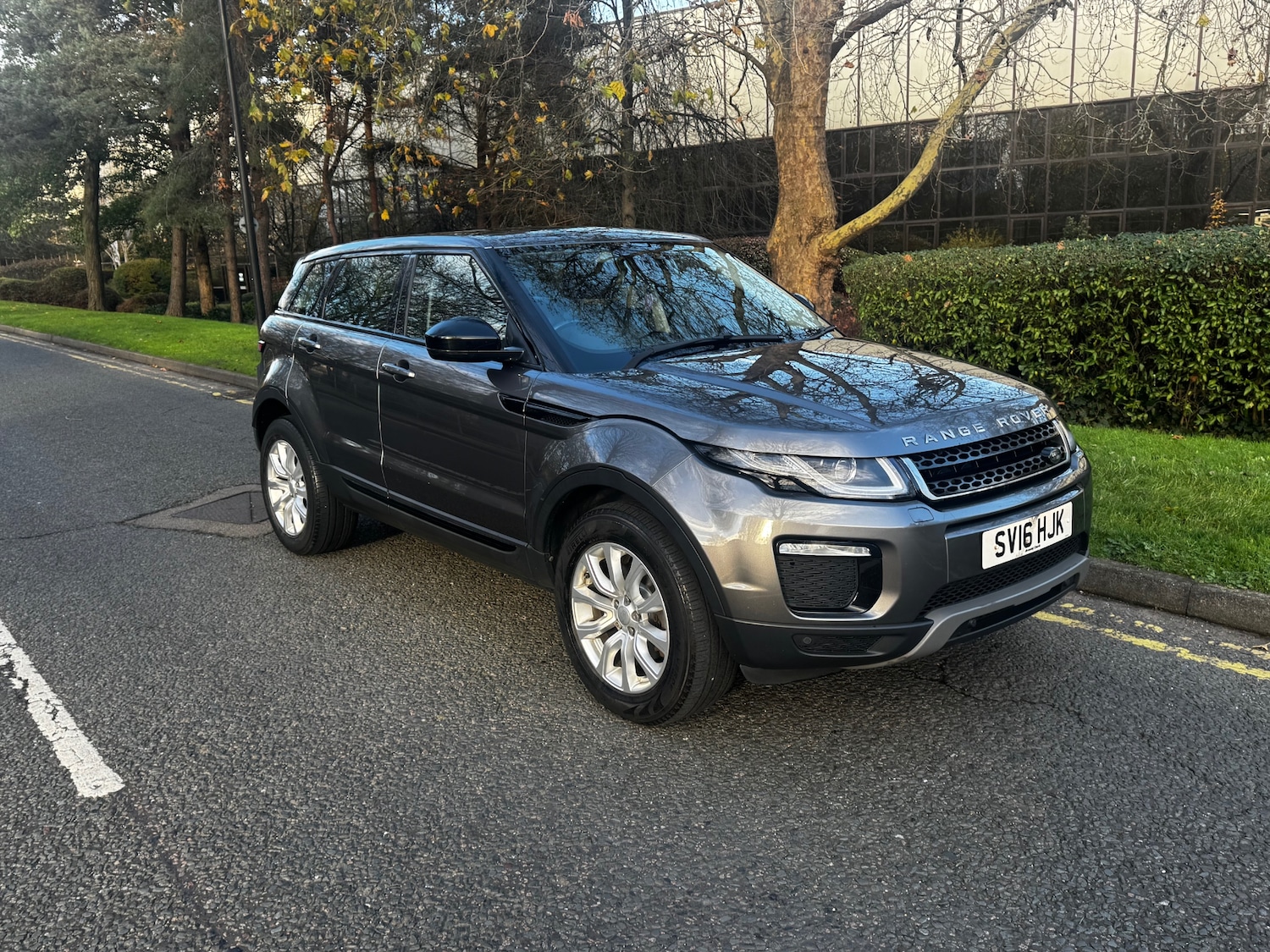 Used Land Rover Range Rover Evoque 2016 for sale - 76627290: Photo 4