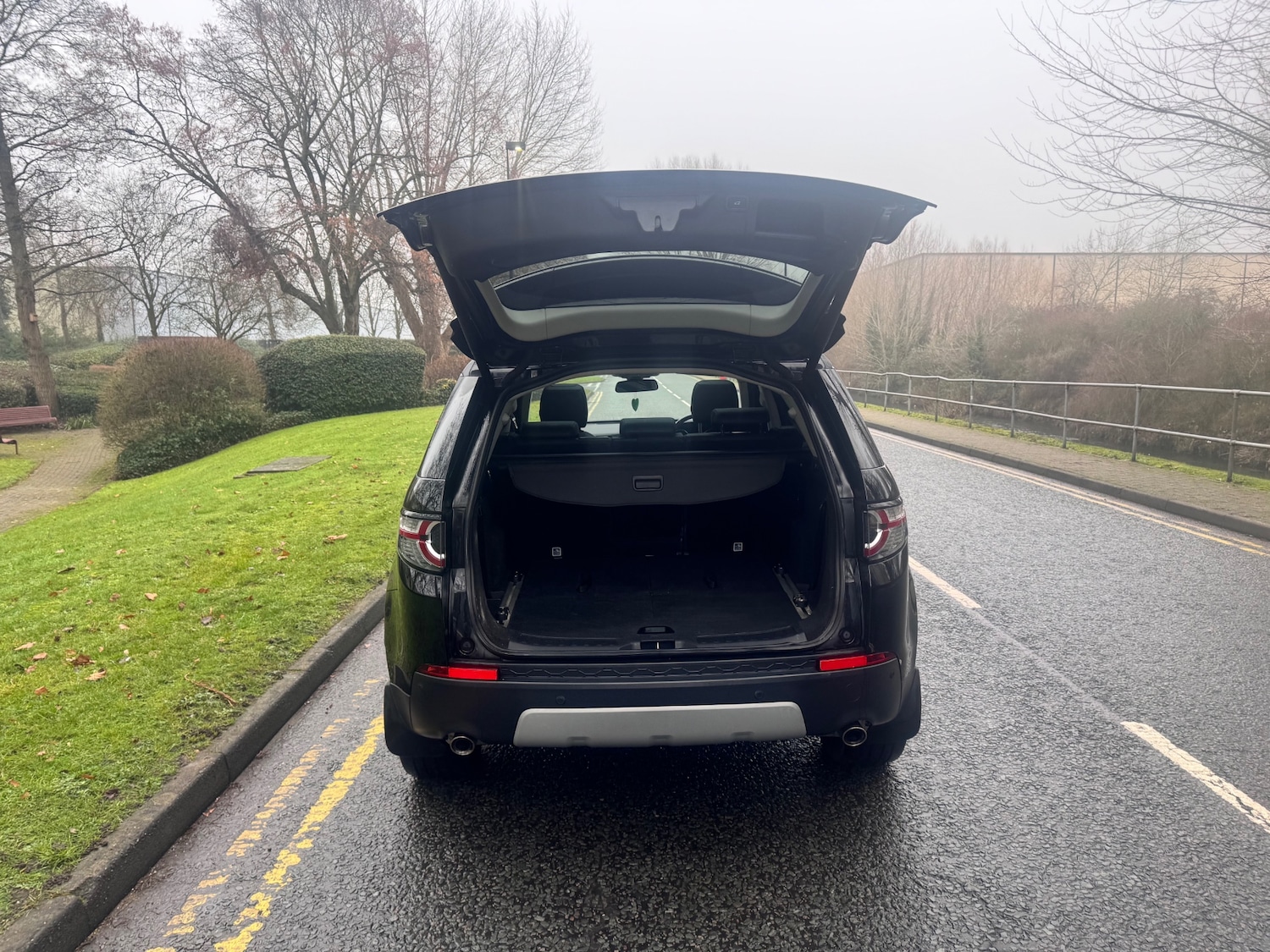 Used Land Rover Discovery Sport 2016 for sale - 77138517: Photo 12