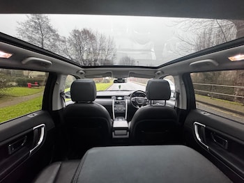 Used Land Rover Discovery Sport 2016 for sale - 77138517: Photo