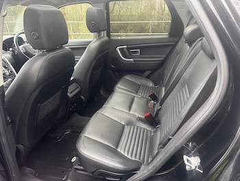 Used Land Rover Discovery Sport 2016 for sale - 77138517: Photo