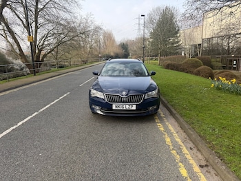 Used Skoda Superb 2016 for sale - 77829933: Photo