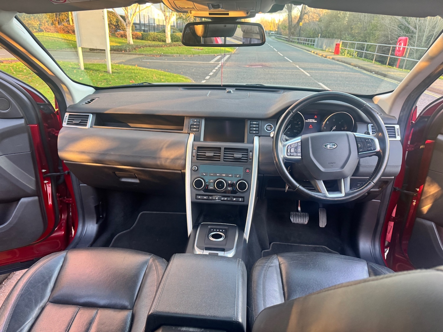 Used Land Rover Discovery Sport 2016 for sale - 76748452: Photo 18