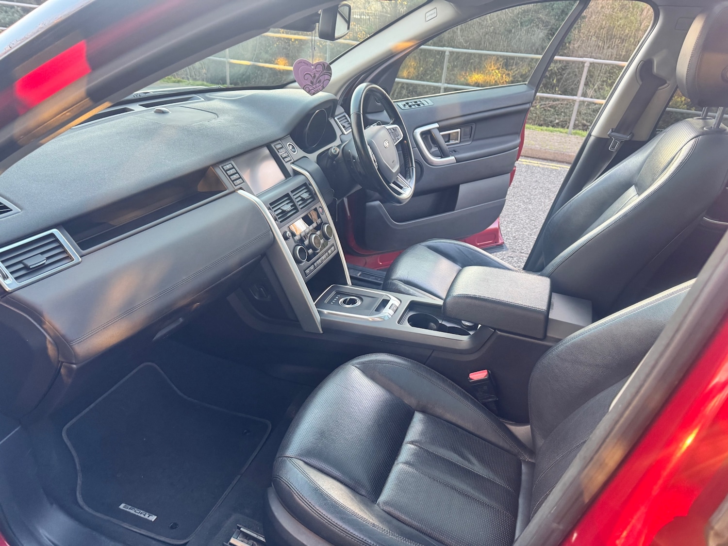 Used Land Rover Discovery Sport 2016 for sale - 76748452: Photo 23