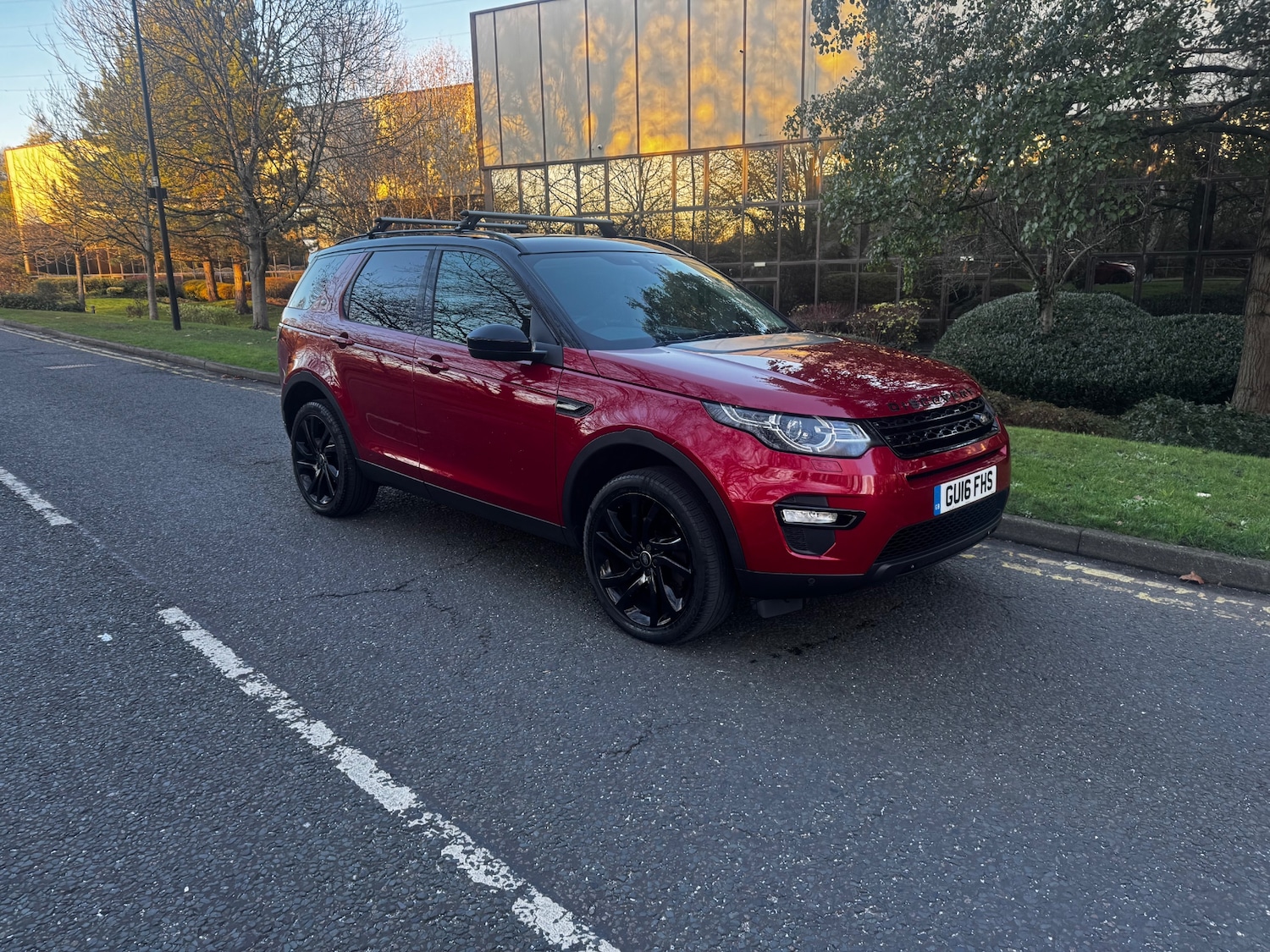 Used Land Rover Discovery Sport 2016 for sale - 76748452: Photo 4