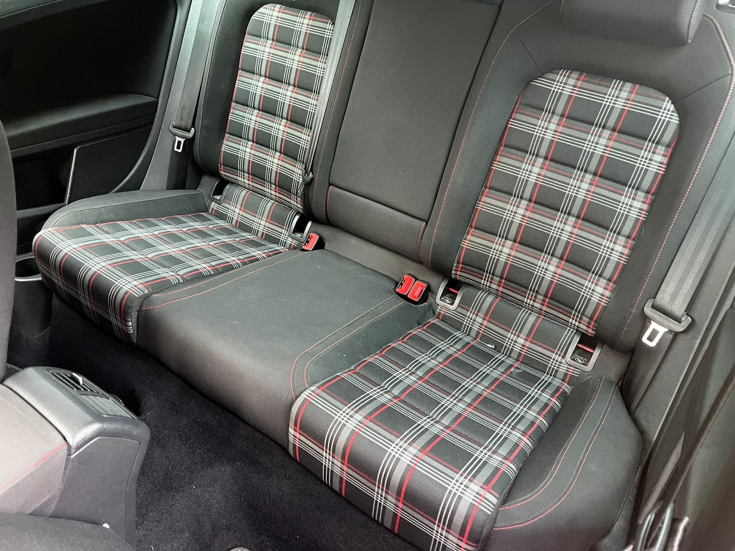 Used Volkswagen Golf 2017 for sale - 77643433: Photo 14