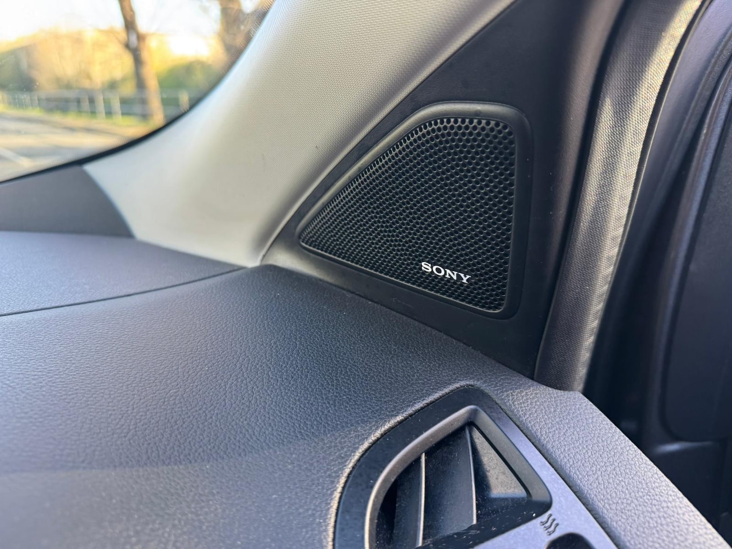 Used Ford Kuga 2017 for sale - 78146103: Photo 37