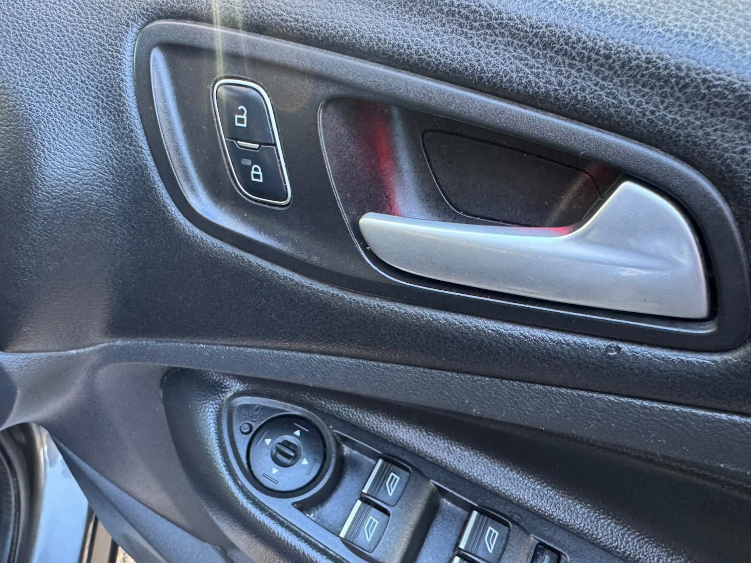 Used Ford Kuga 2017 for sale - 78146103: Photo 4