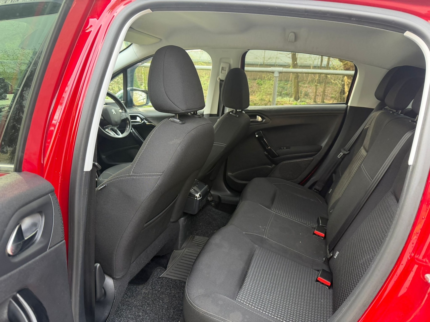 Used Peugeot 208 2015 for sale - 77973600: Photo 17