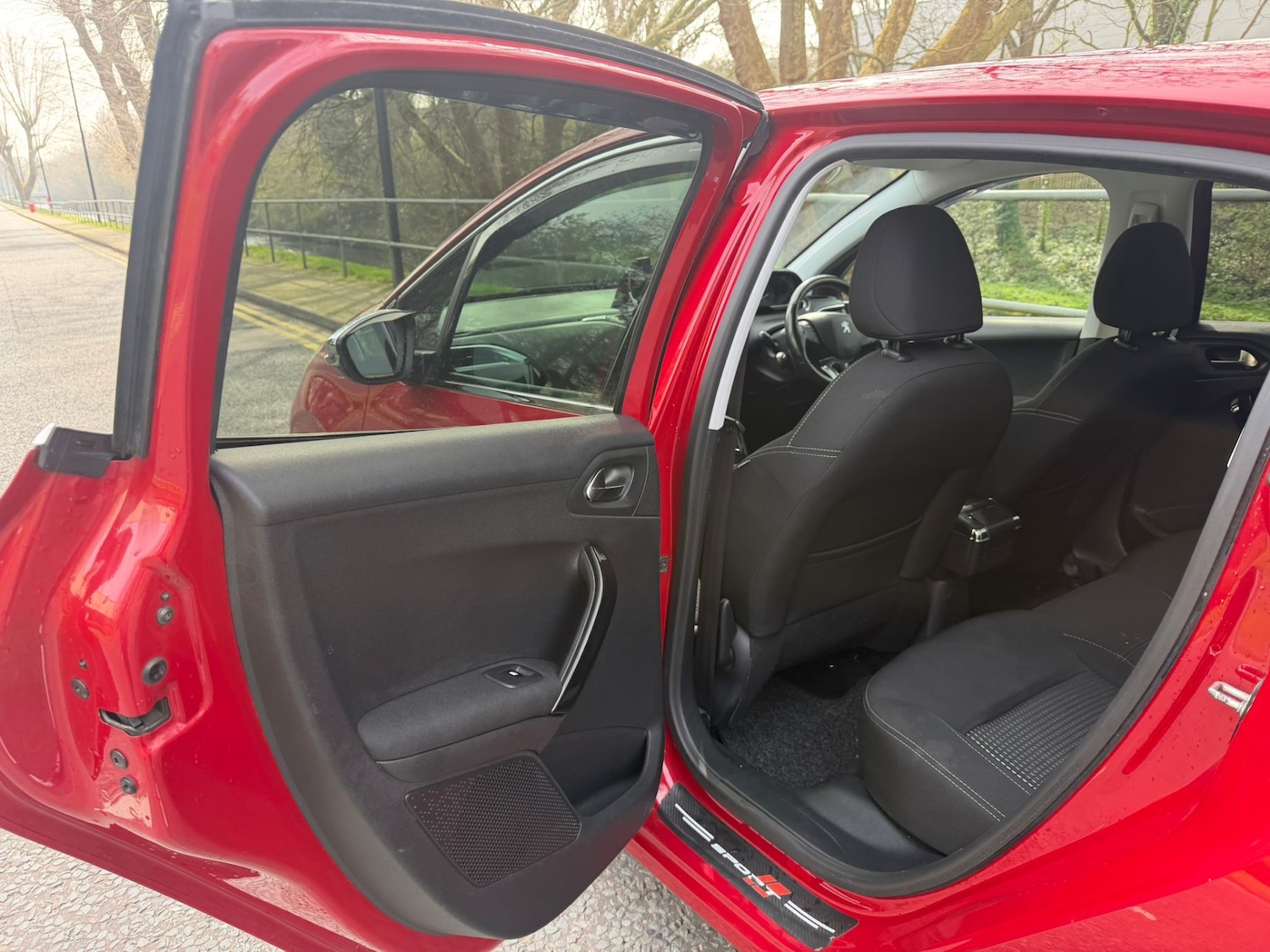 Used Peugeot 208 2015 for sale - 77973600: Photo 19