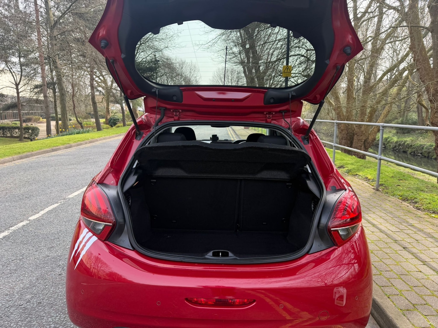 Used Peugeot 208 2015 for sale - 77973600: Photo 20