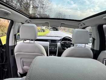 Used Land Rover Discovery Sport 2016 for sale - 77085192: Photo