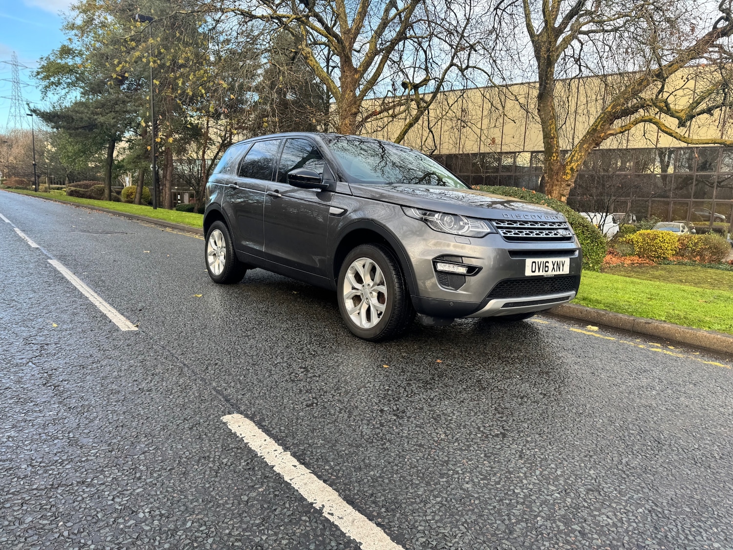 Used Land Rover Discovery Sport 2016 for sale - 77085192: Photo 4