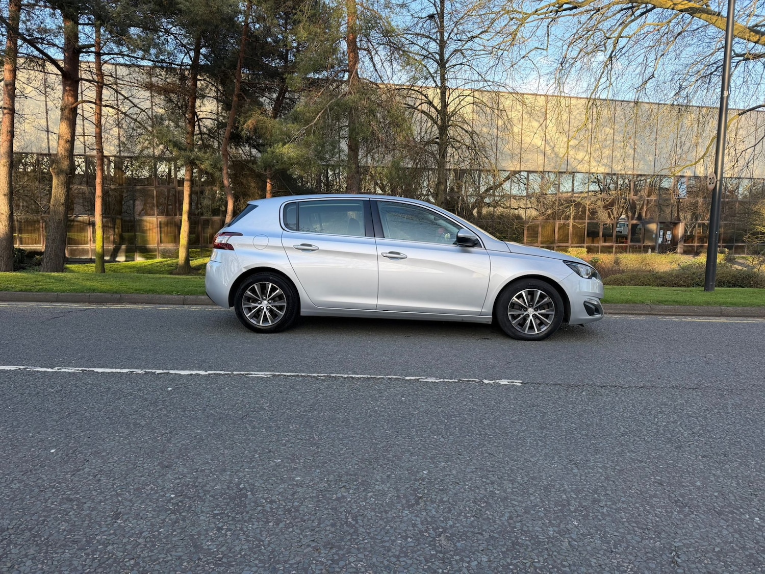 Used Peugeot 308 2016 for sale - 77896595: Photo 12