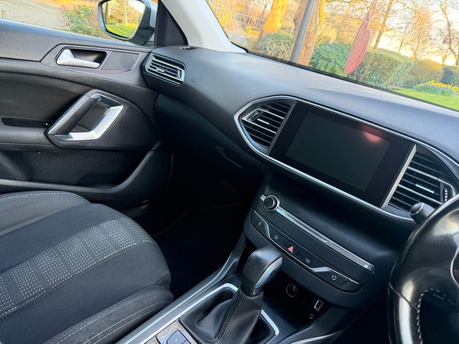 Used Peugeot 308 2016 for sale - 77896595: Photo 17