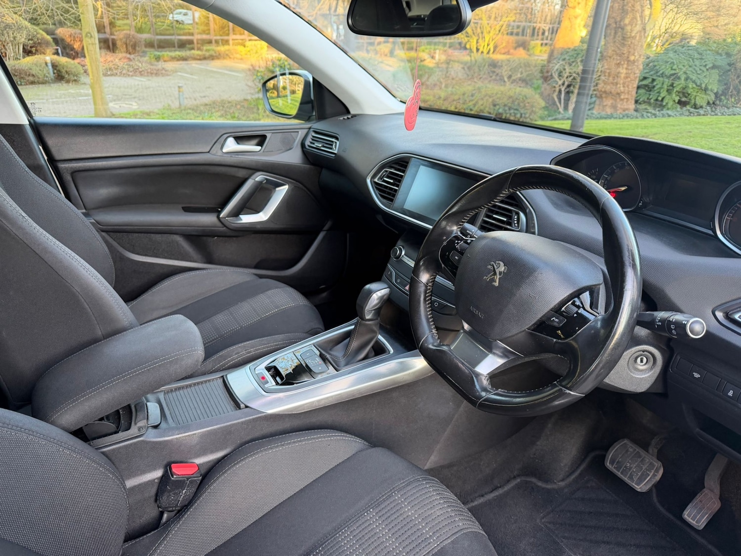 Used Peugeot 308 2016 for sale - 77896595: Photo 19