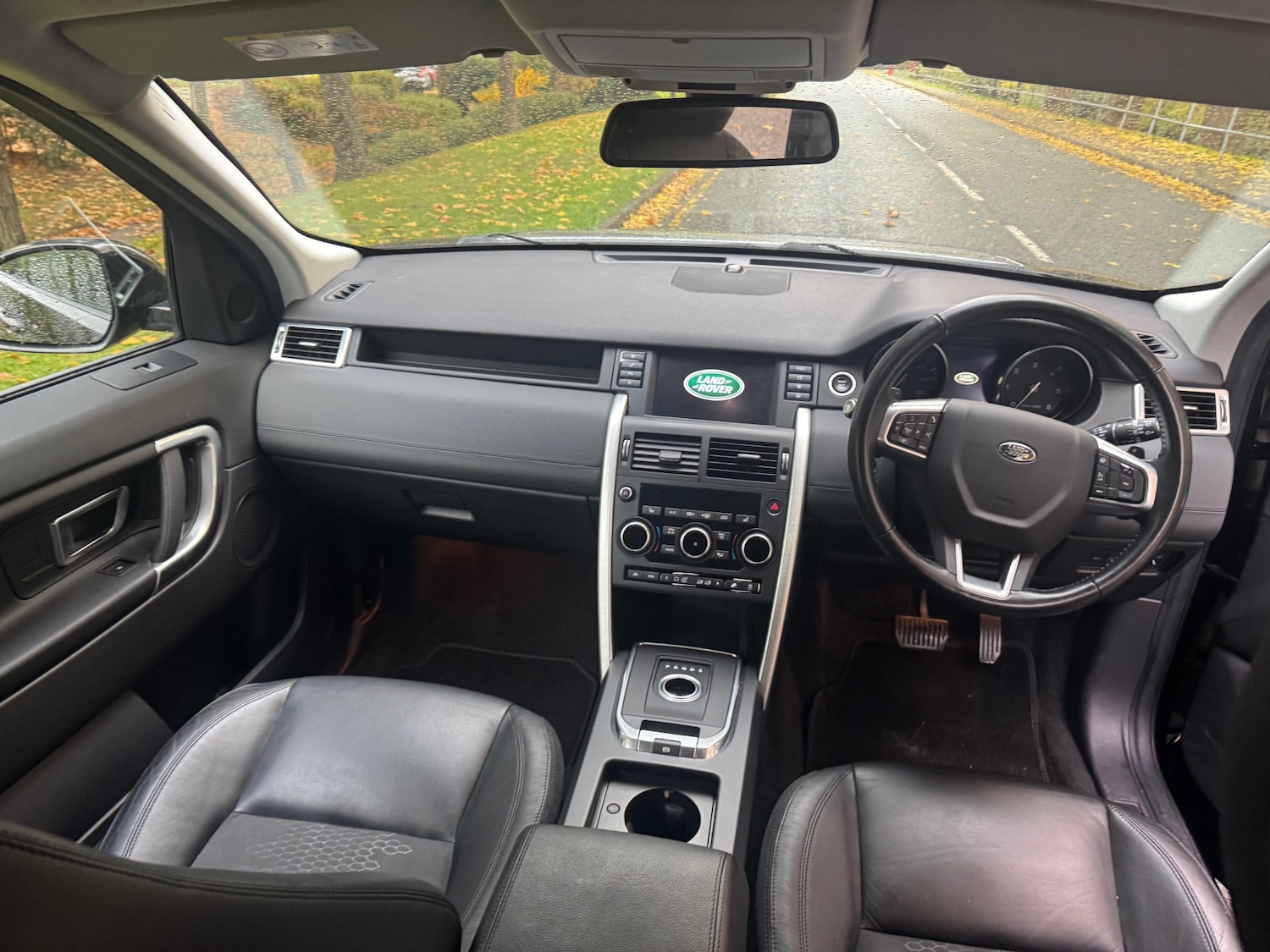 Used Land Rover Discovery Sport 2016 for sale - 76446106: Photo 17