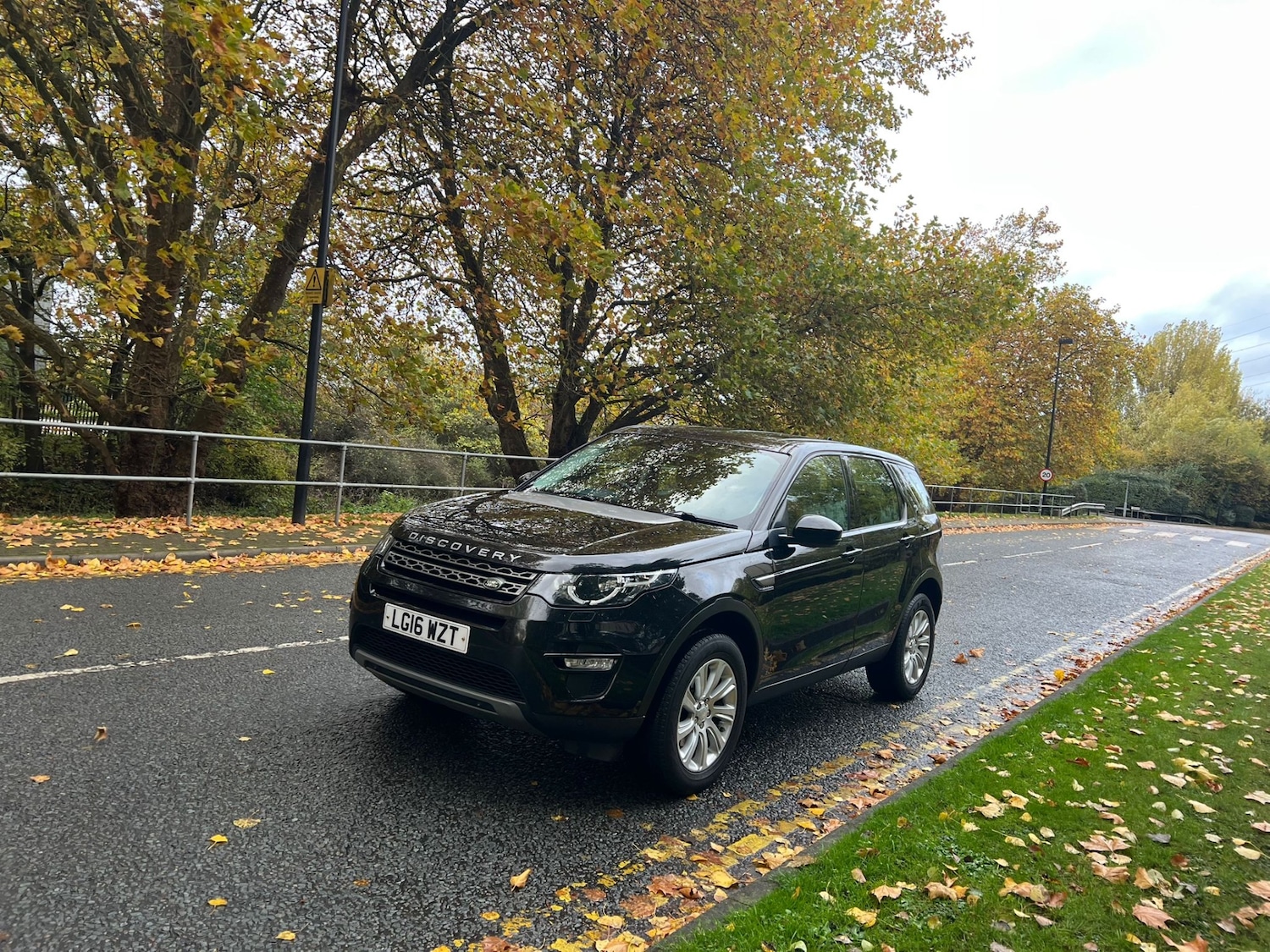 Used Land Rover Discovery Sport 2016 for sale - 76446106: Photo 25