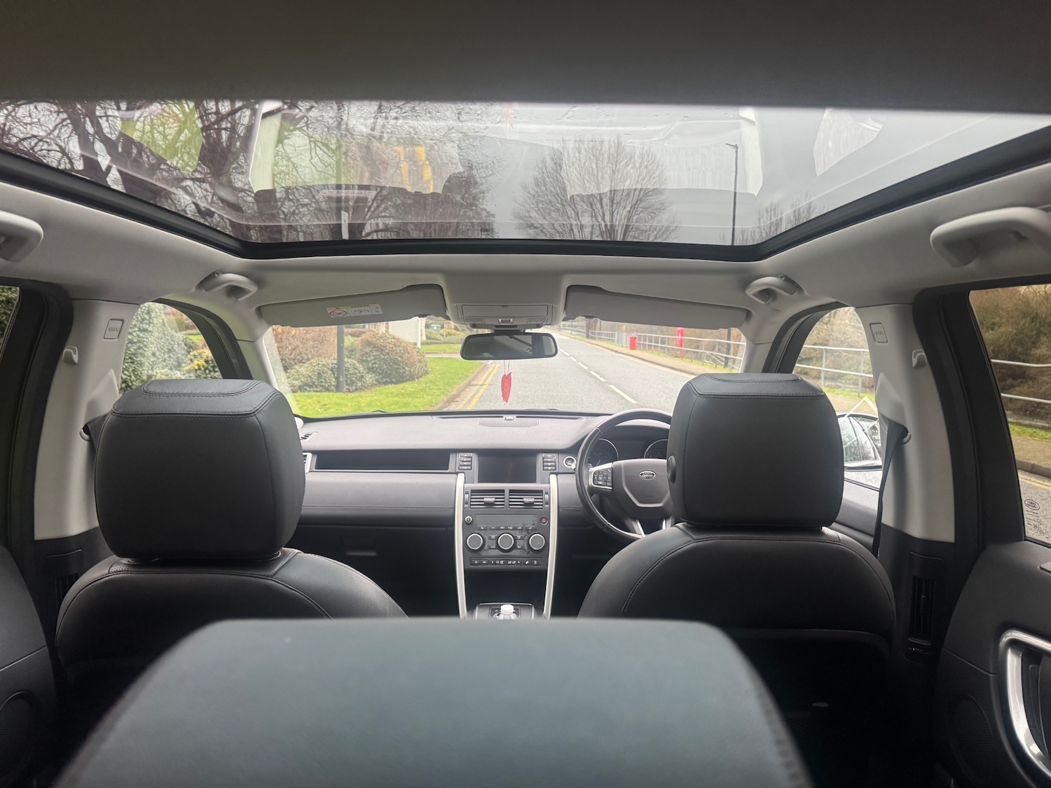 Used Land Rover Discovery Sport 2016 for sale - 77896339: Photo 16