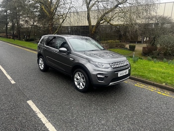 Used Land Rover Discovery Sport 2016 for sale - 77896339: Photo
