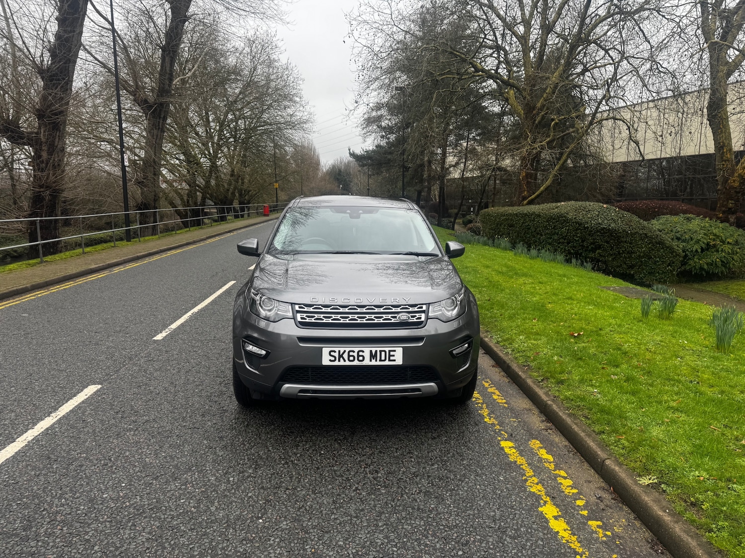 Used Land Rover Discovery Sport 2016 for sale - 77896339: Photo 2