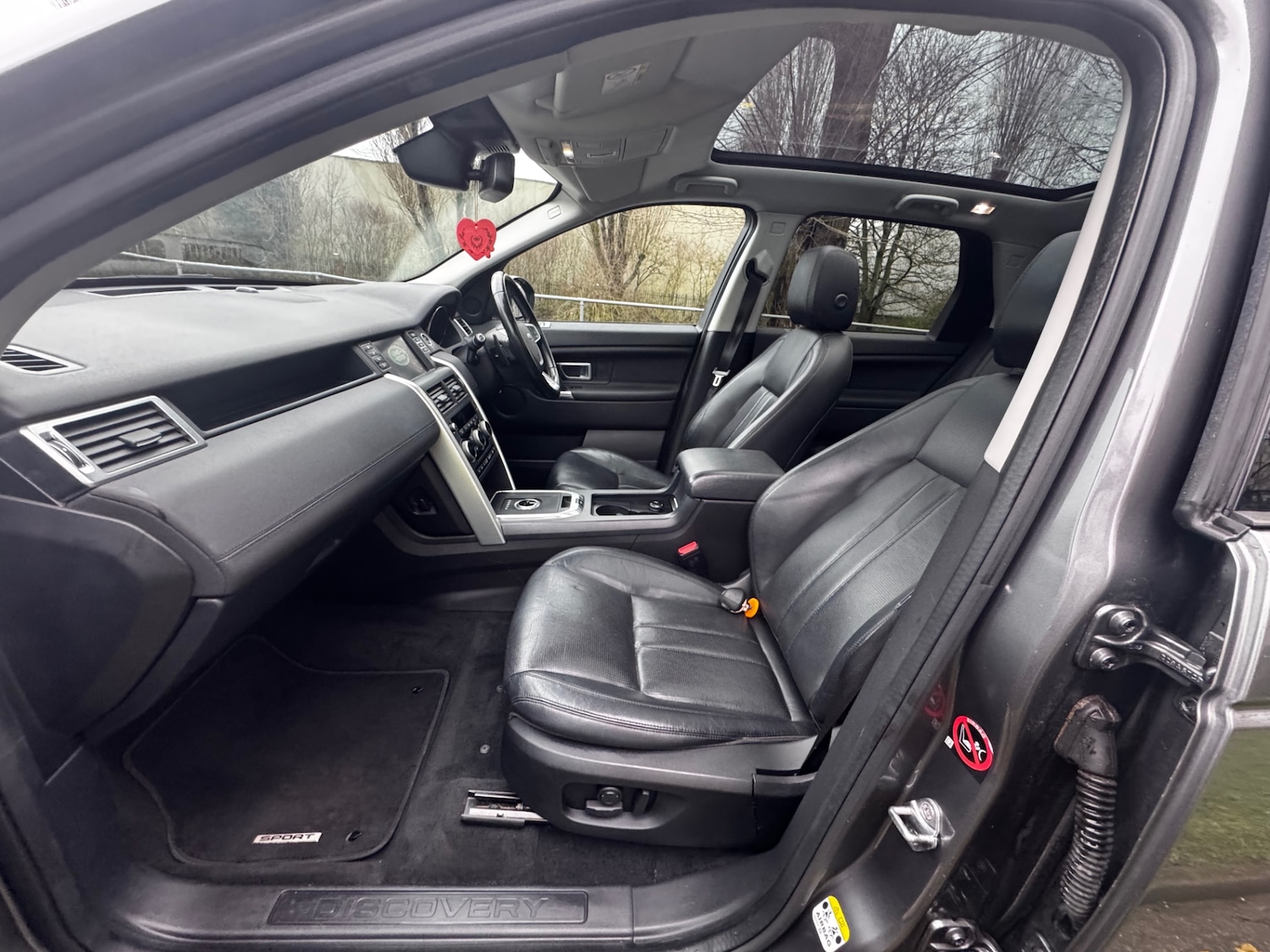 Used Land Rover Discovery Sport 2016 for sale - 77896339: Photo 23