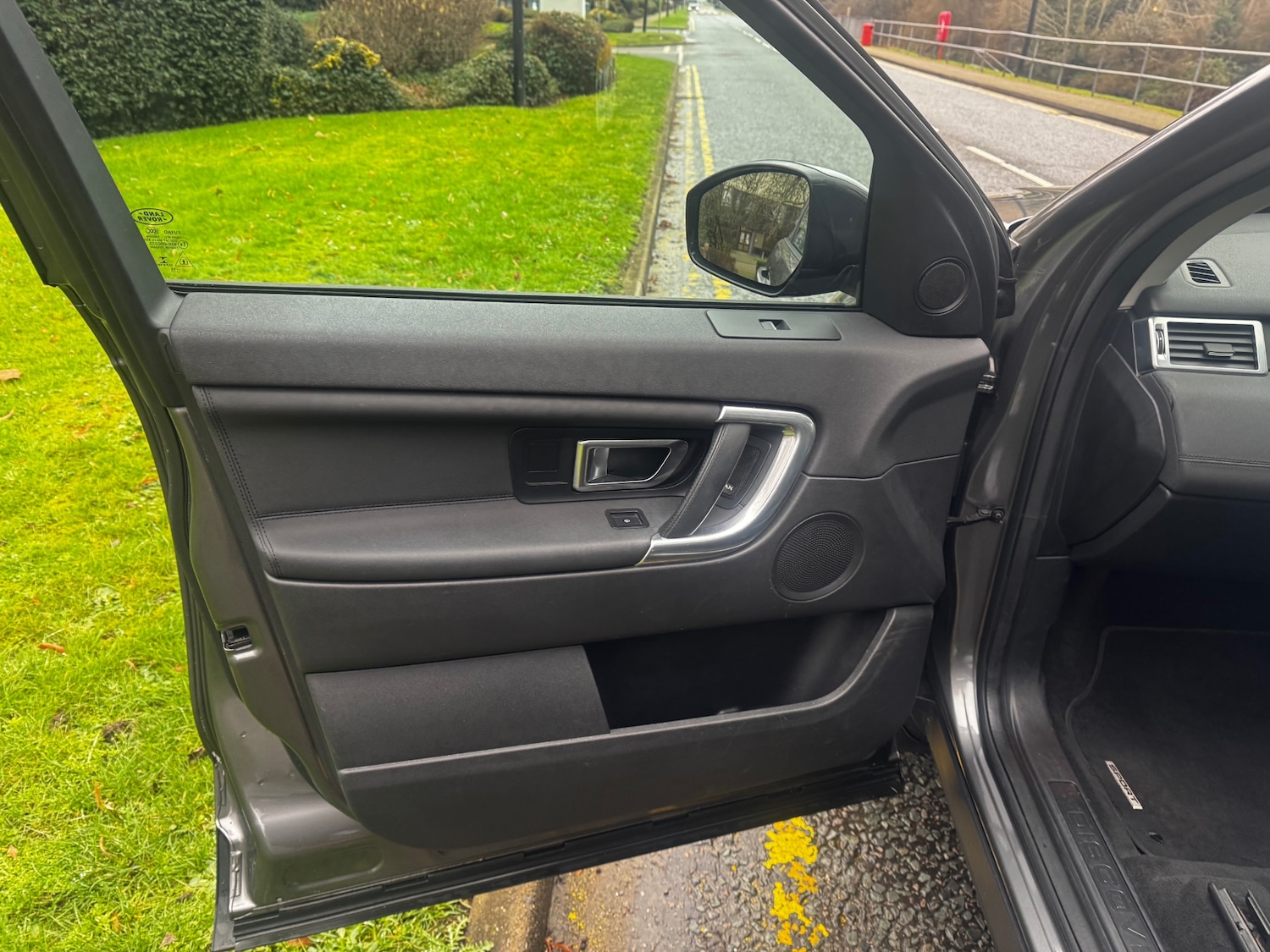 Used Land Rover Discovery Sport 2016 for sale - 77896339: Photo 24