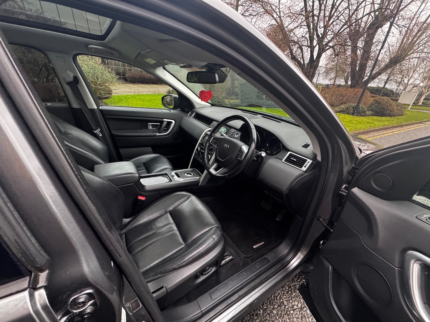 Used Land Rover Discovery Sport 2016 for sale - 77896339: Photo 30