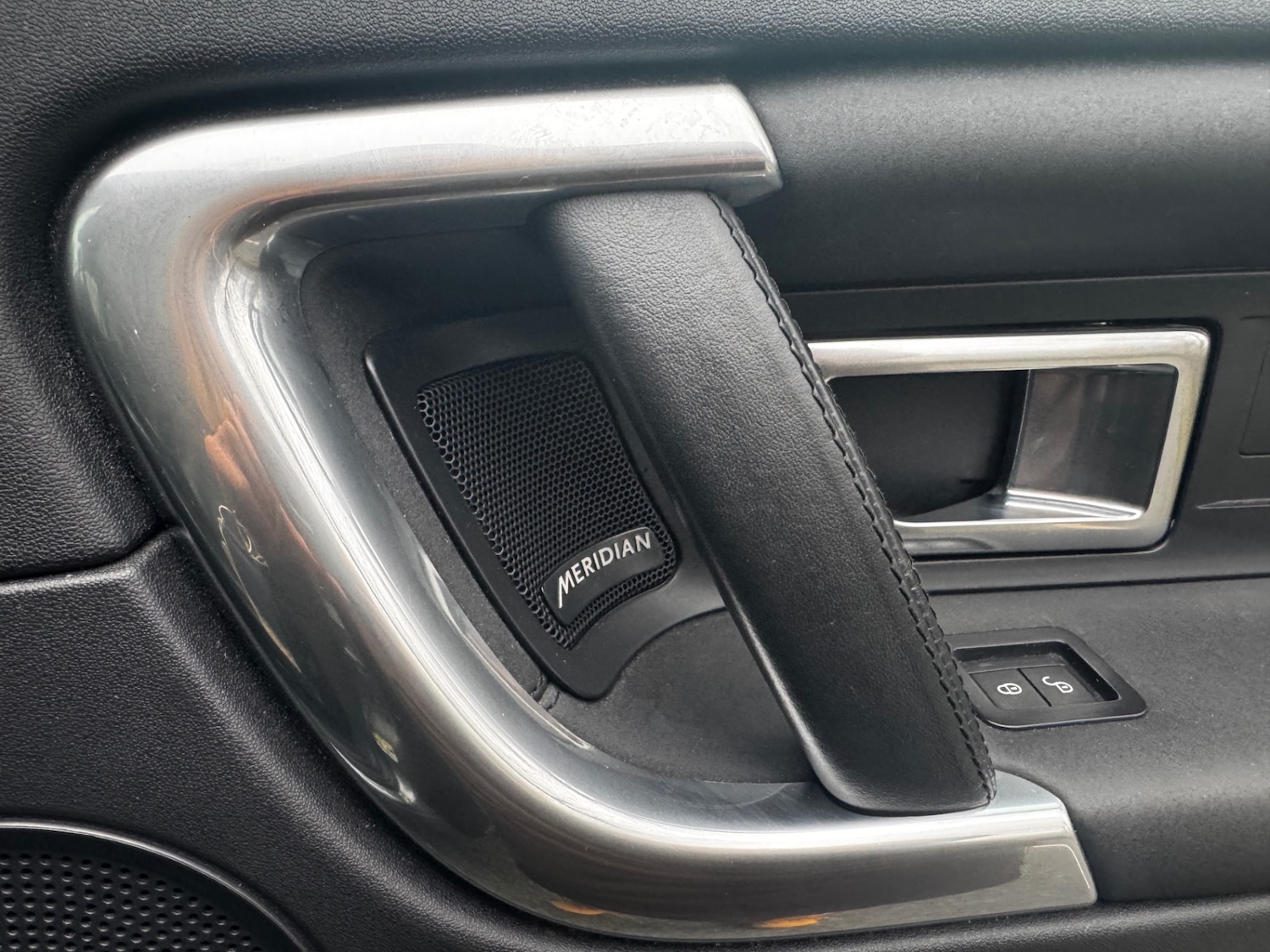 Used Land Rover Discovery Sport 2016 for sale - 77896339: Photo 33