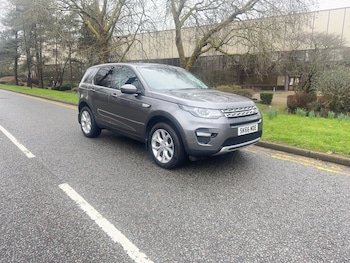 Used Land Rover Discovery Sport 2016 for sale - 77896339: Photo