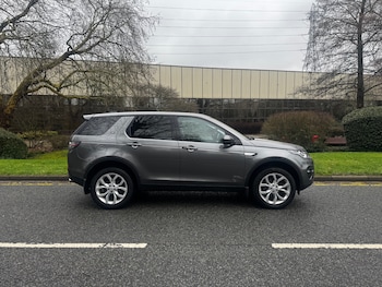 Used Land Rover Discovery Sport 2016 for sale - 77896339: Photo
