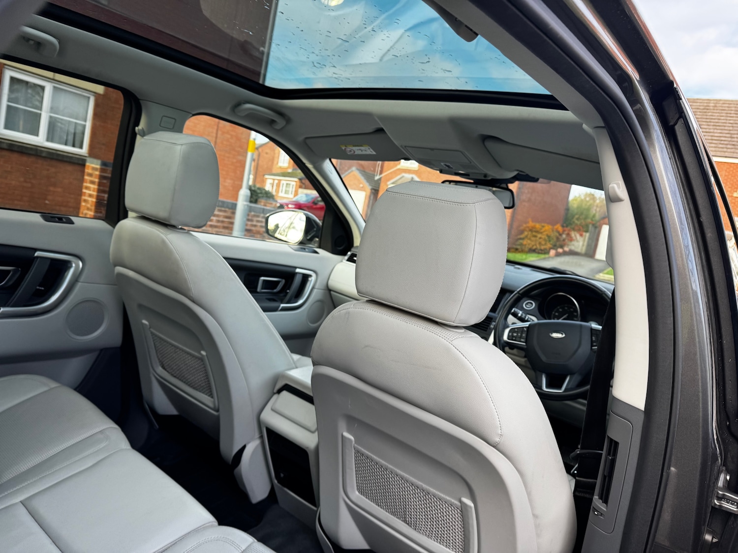 Used Land Rover Discovery Sport 2017 for sale - 76627272: Photo 10