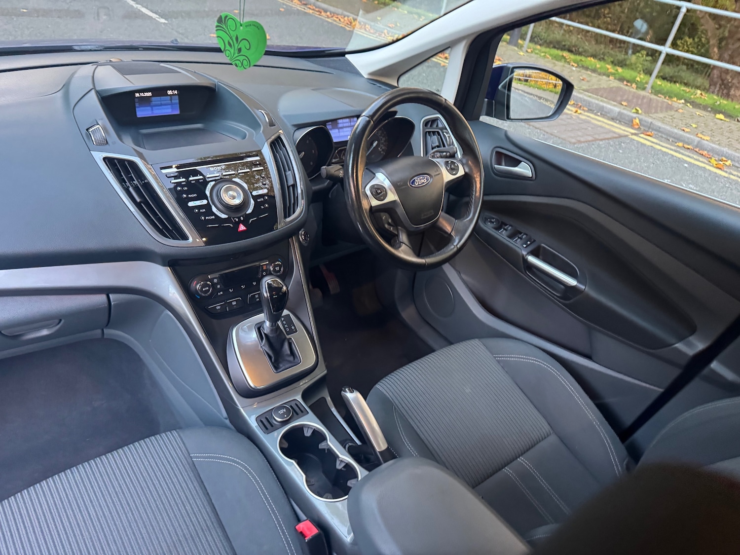 Used Ford C-Max 2015 for sale - 76402150: Photo 21