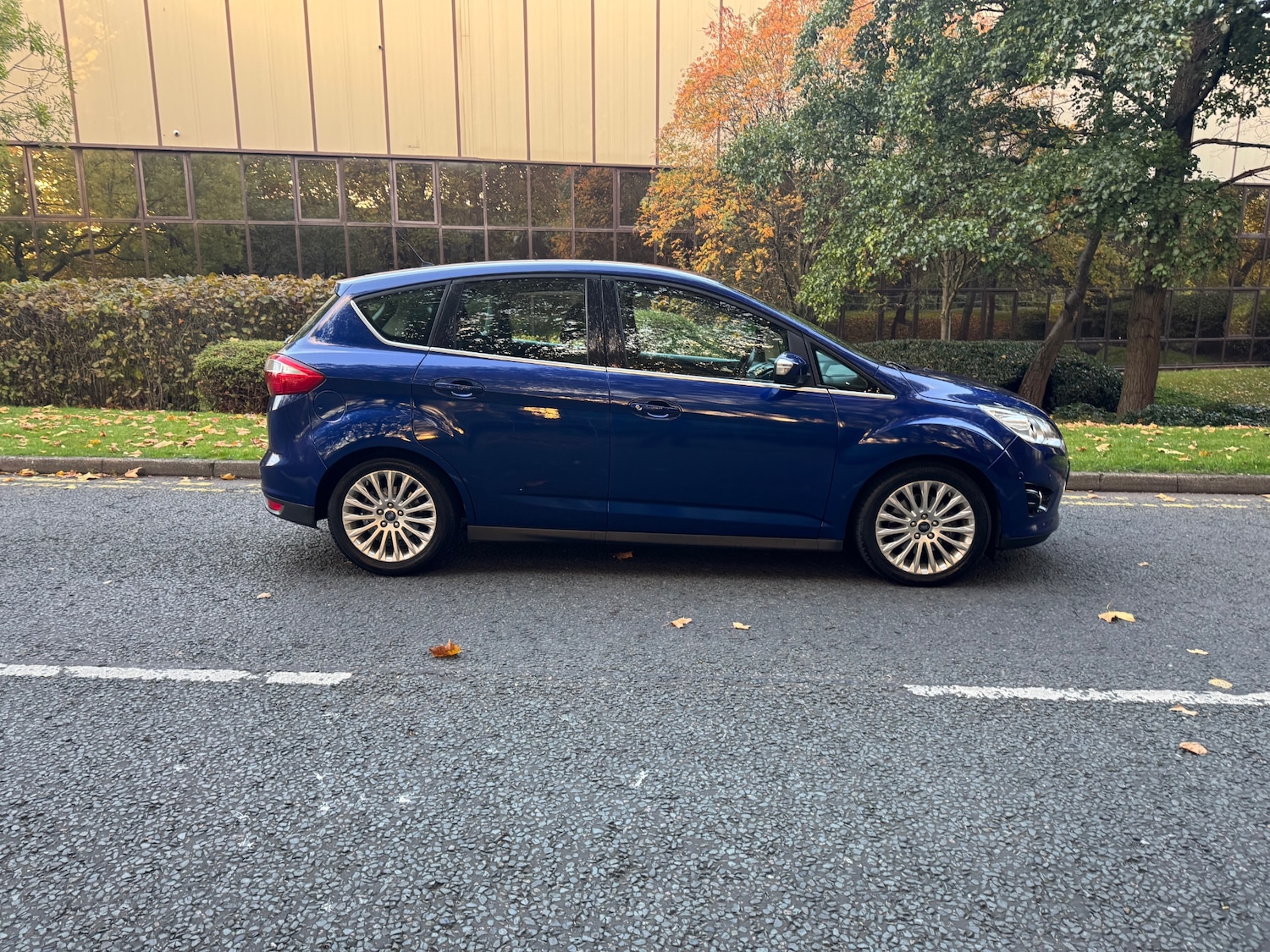 Used Ford C-Max 2015 for sale - 76402150: Photo 7