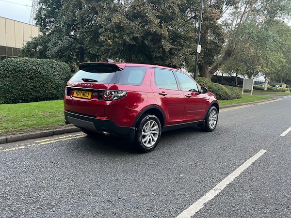 Used Land Rover Discovery Sport 2017 for sale - 76020045: Photo 4
