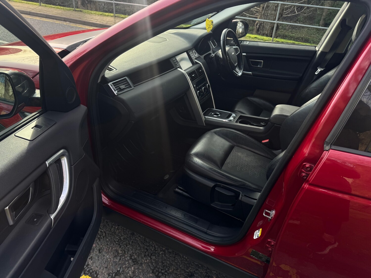 Used Land Rover Discovery Sport 2016 for sale - 77562594: Photo 24