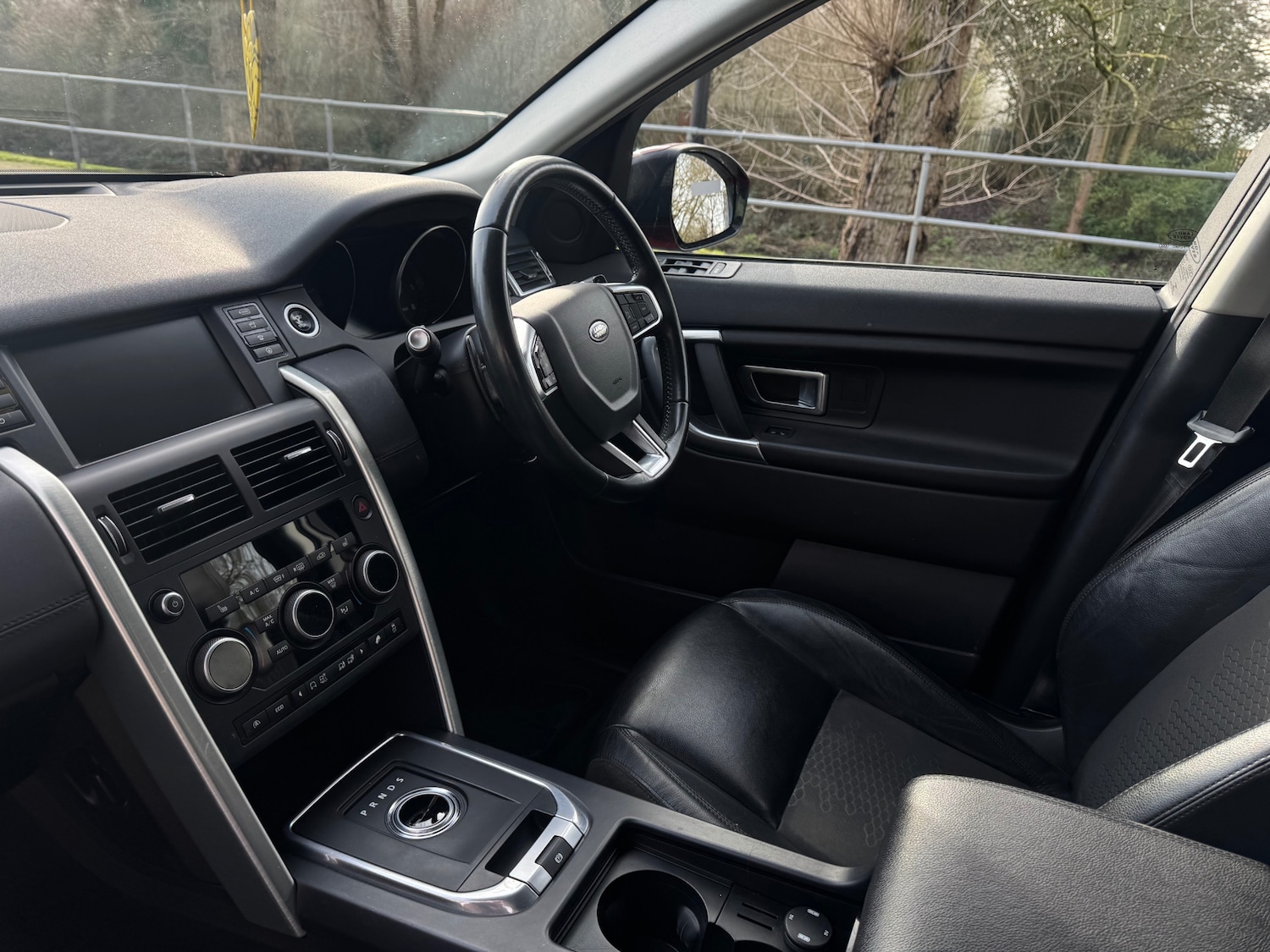 Used Land Rover Discovery Sport 2016 for sale - 77562594: Photo 25