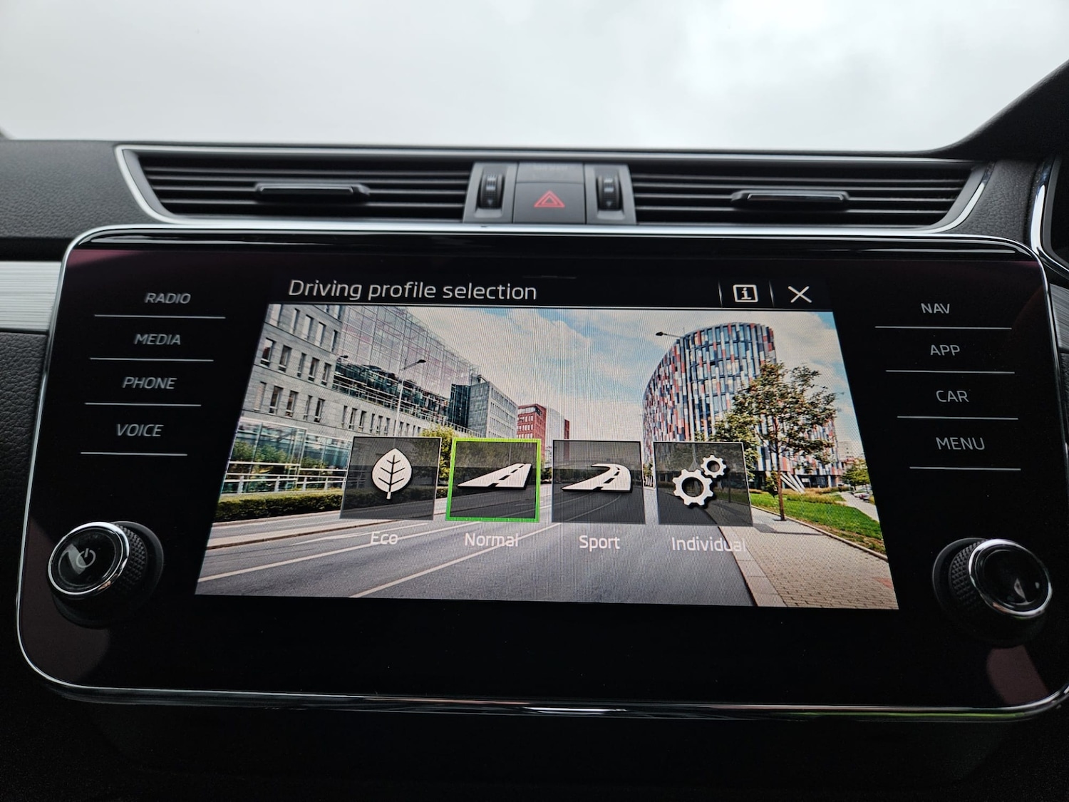 Used Skoda Superb 2021 for sale - 77438803: Photo 13