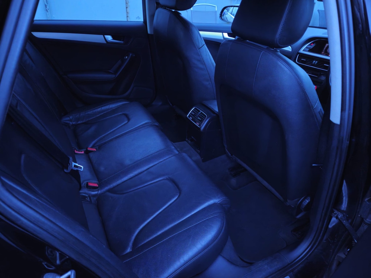 Used Audi A4 2012 for sale - 76863688: Photo 8