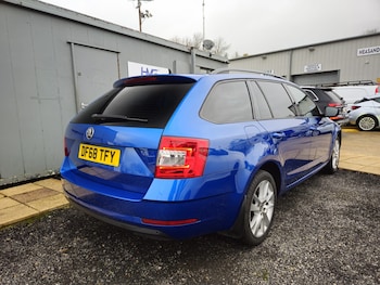 Used Skoda Octavia 2019 for sale - 76785143: Photo