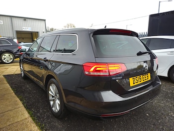 Used Volkswagen Passat 2019 for sale - 76785299: Photo