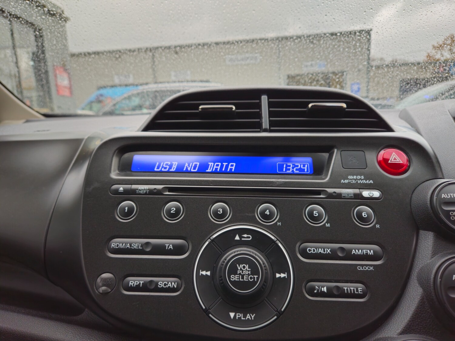 Used Honda Jazz 2013 for sale - 76785300: Photo 10