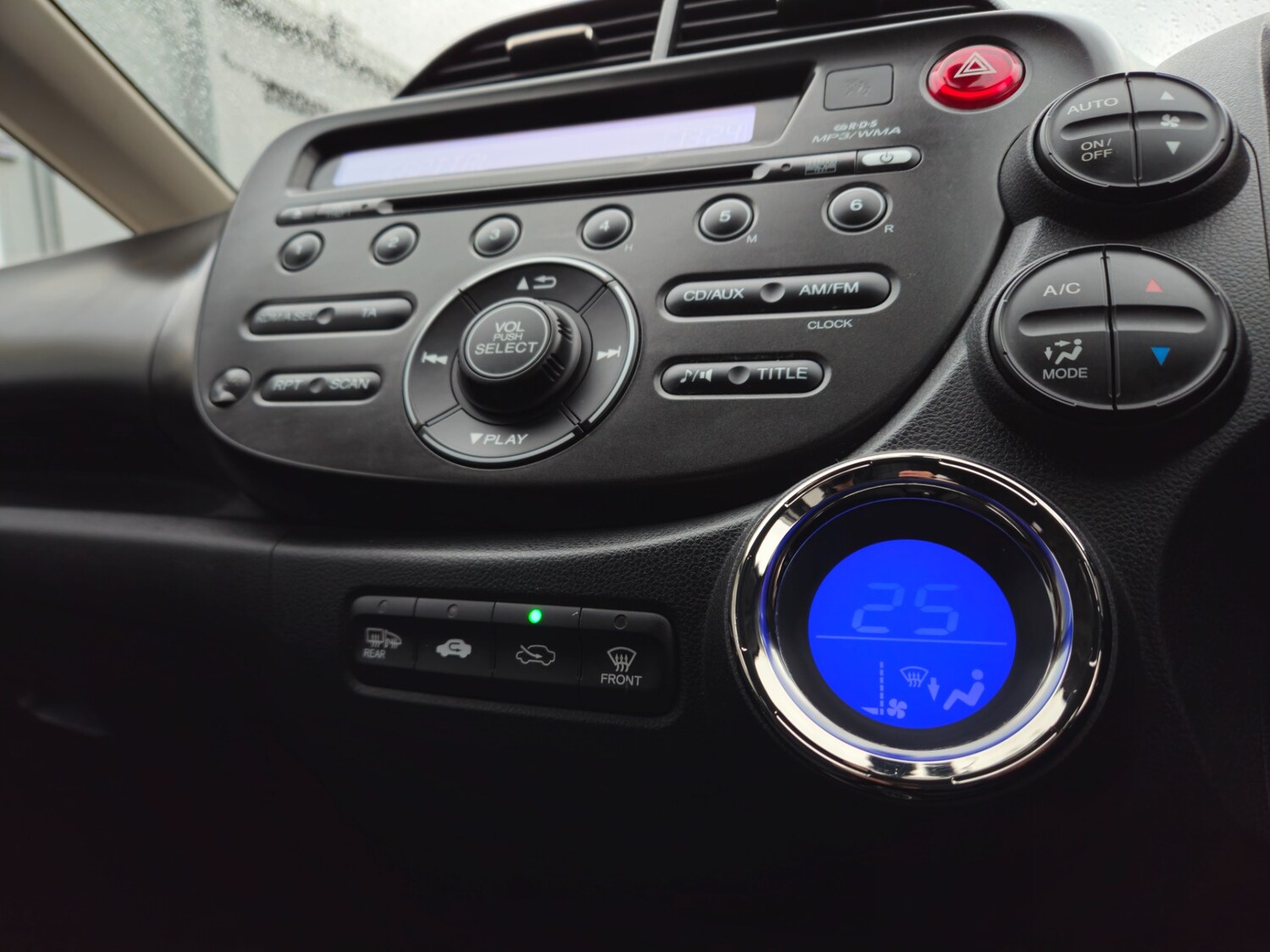 Used Honda Jazz 2013 for sale - 76785300: Photo 11