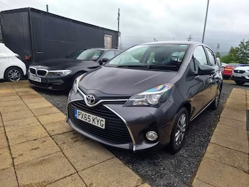 Used Toyota Yaris 2015 for sale - 79395495: Photo